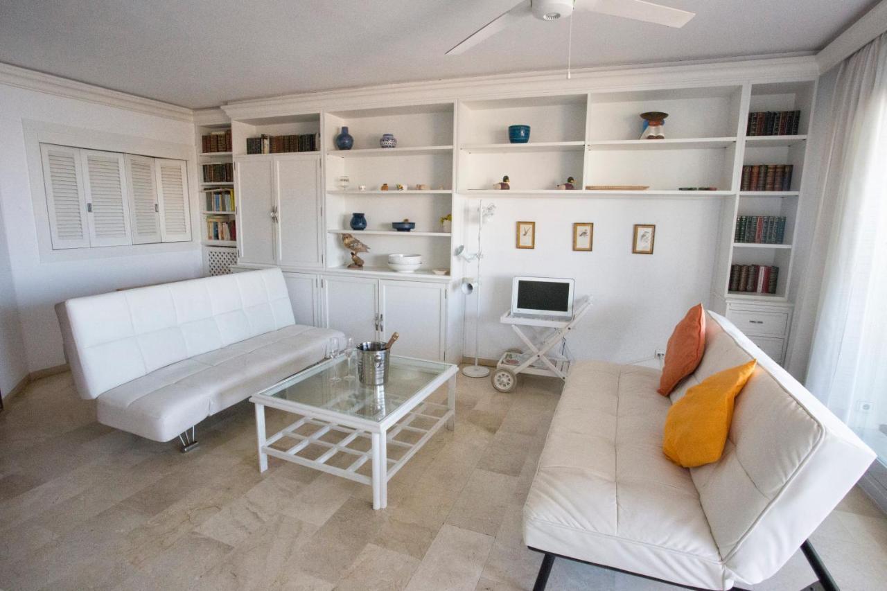 Capellans Vista Mar Apartamentos Салоу Екстериор снимка